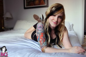 SuicideGirls Group Therapy – Vesta On Health And Fitness